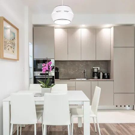 Apartment Adriatik Lux Teatro 2 Split